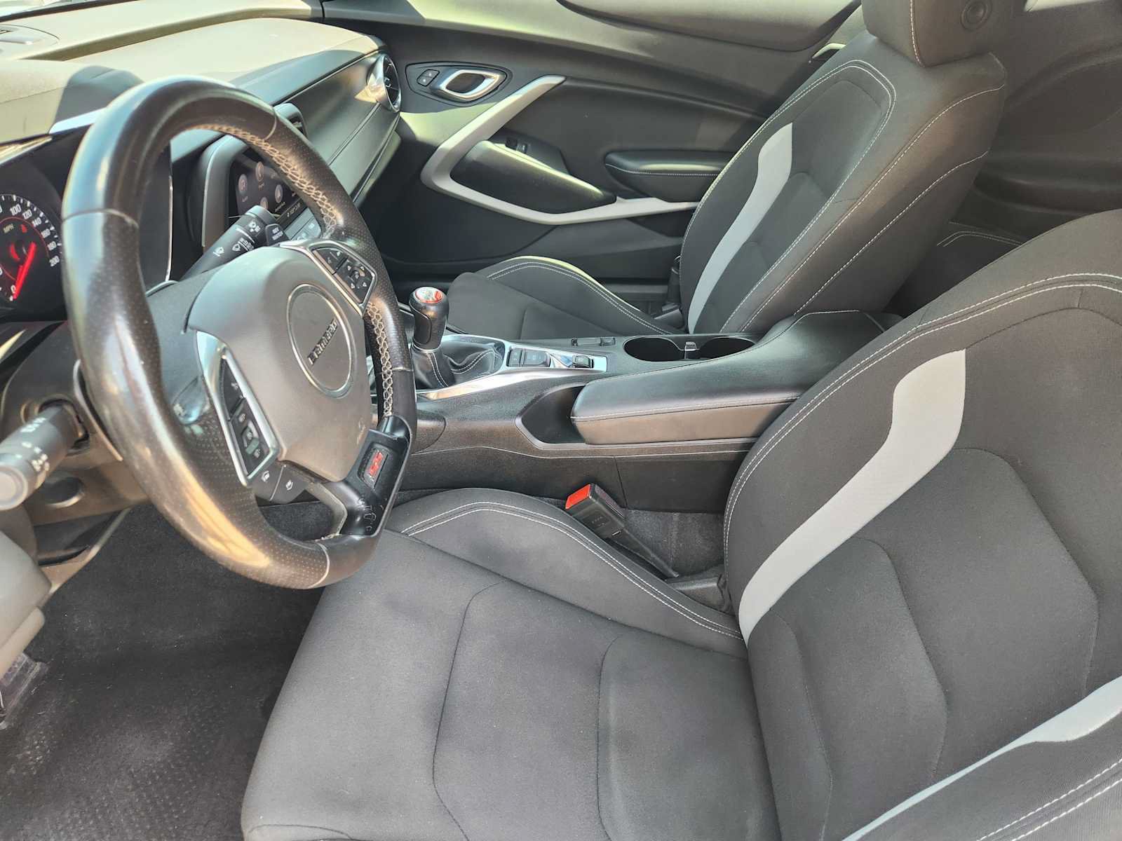 Used 2019 Chevrolet Camaro SS RWD image 12