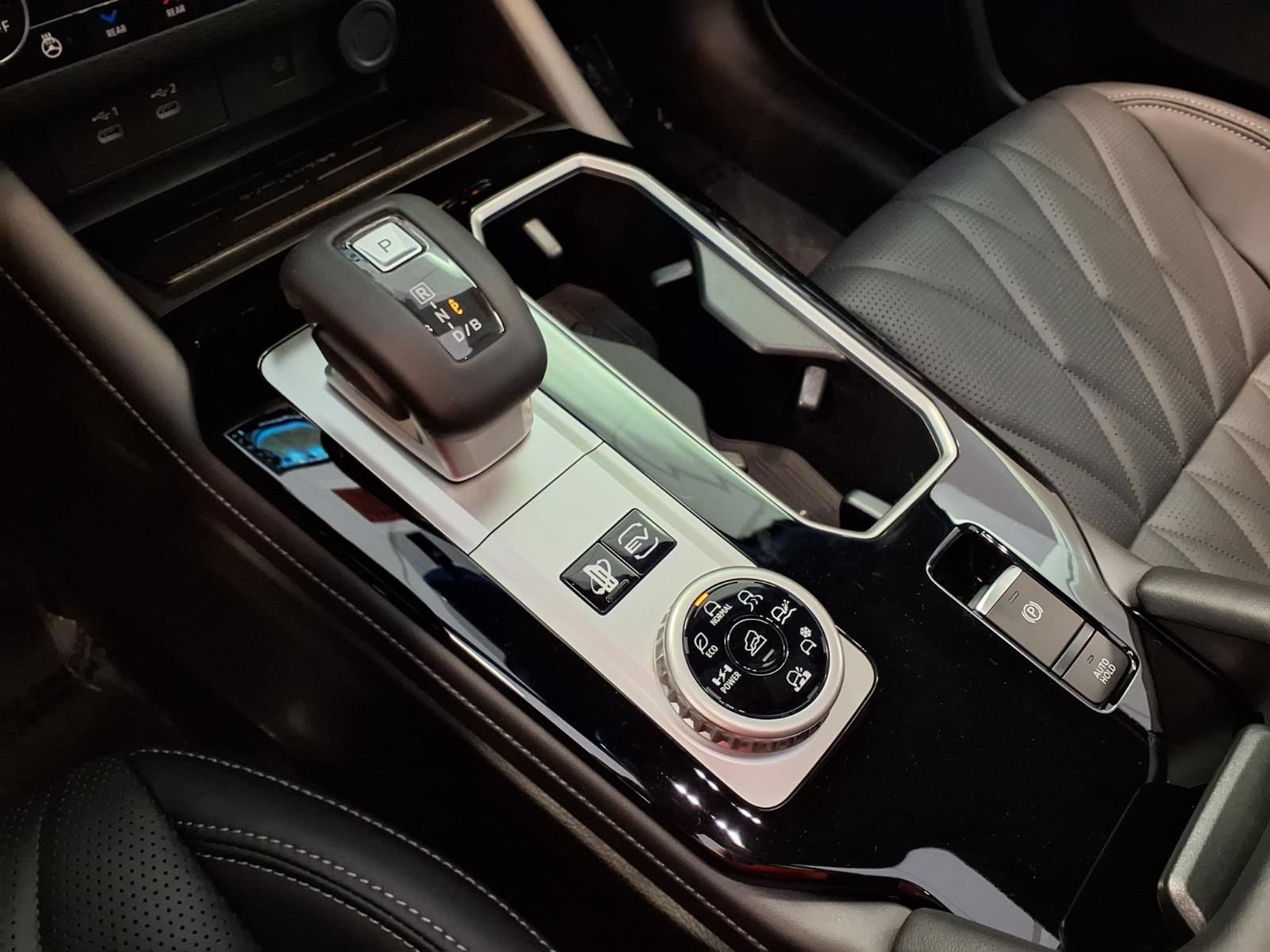 New 2026 Mitsubishi Outlander 4WD Plug-In Hybrid image 23