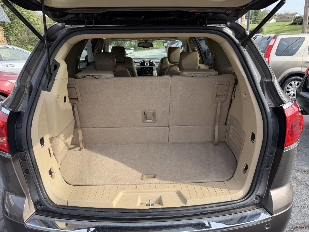 Used 2009 Buick Enclave CXL w/ Driver Confidence Package image 11