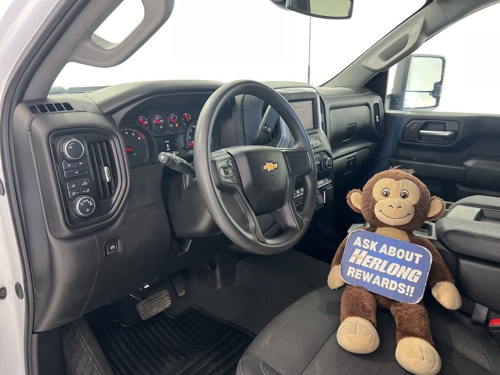 Used 2025 Chevrolet Silverado 2500 Custom w/ Custom Value Package AWD/4WD image 9