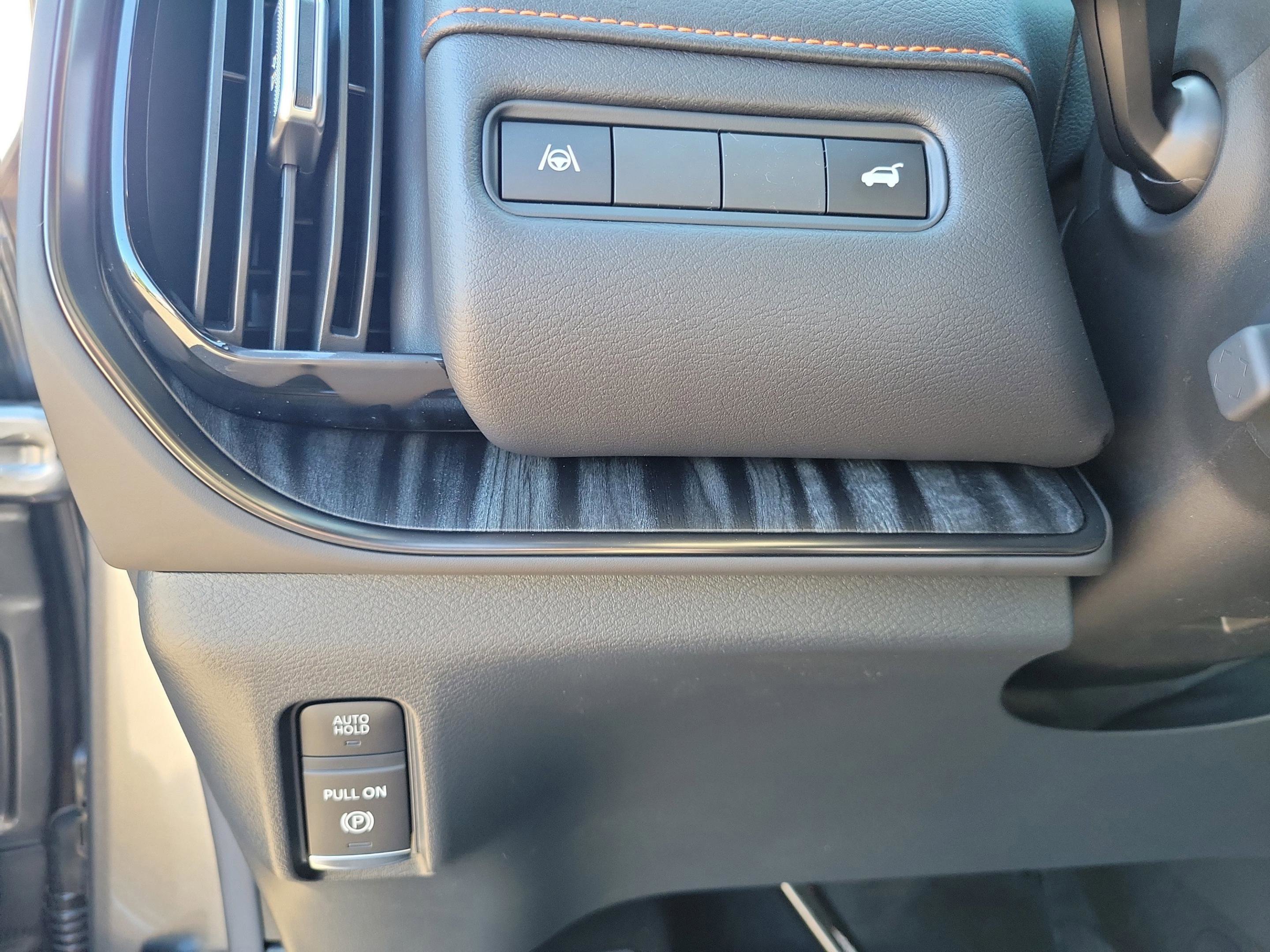 New 2025 Nissan Armada PRO-4X image 19