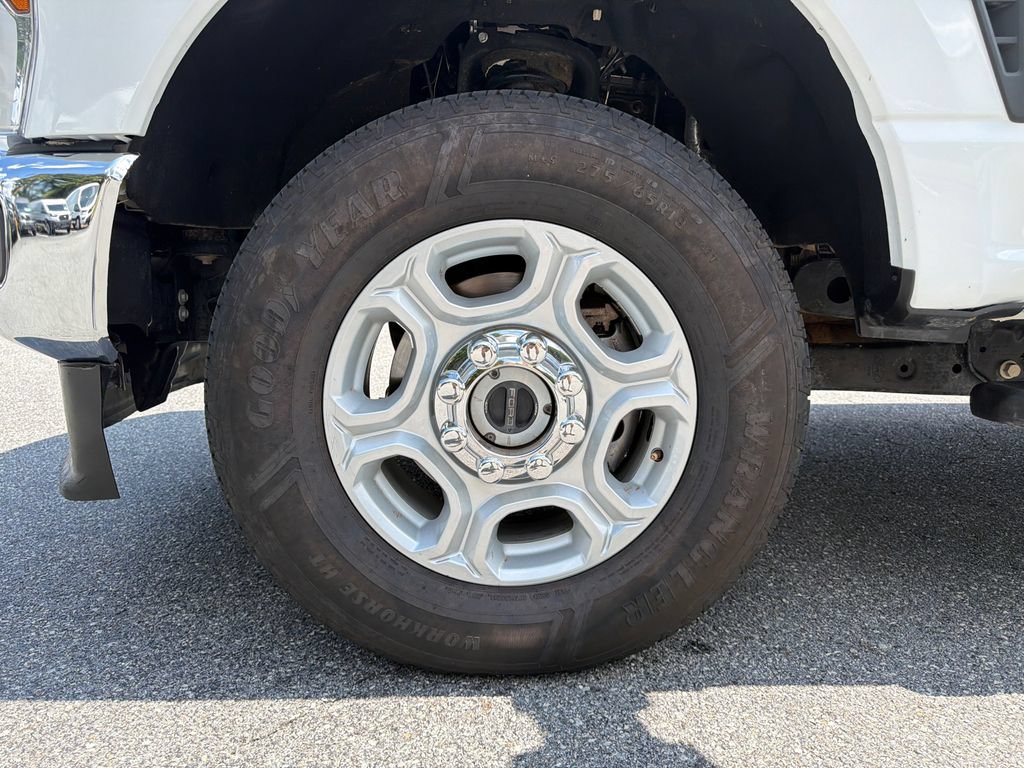 Used 2025 Ford F250 XLT AWD/4WD image 11