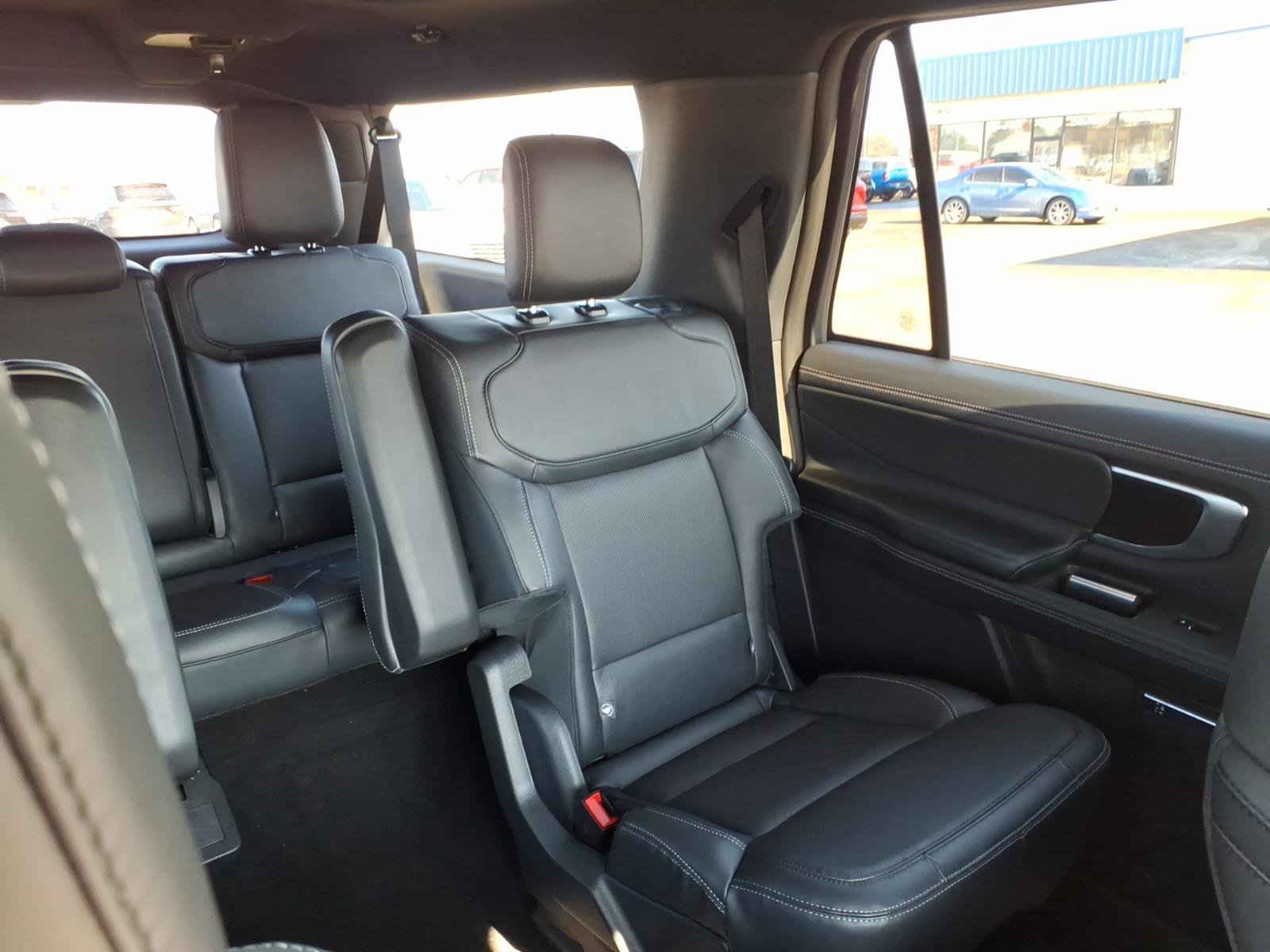 New 2026 Ford Expedition Max Platinum w/ Stealth Performance Package image 15