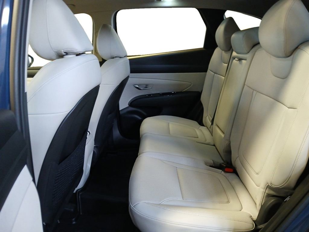 Certified 2025 Hyundai Tucson Limited image 13