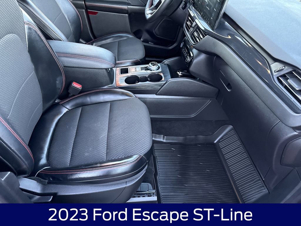 Used 2023 Ford Escape ST-Line w/ Tech Pack #1 image 13