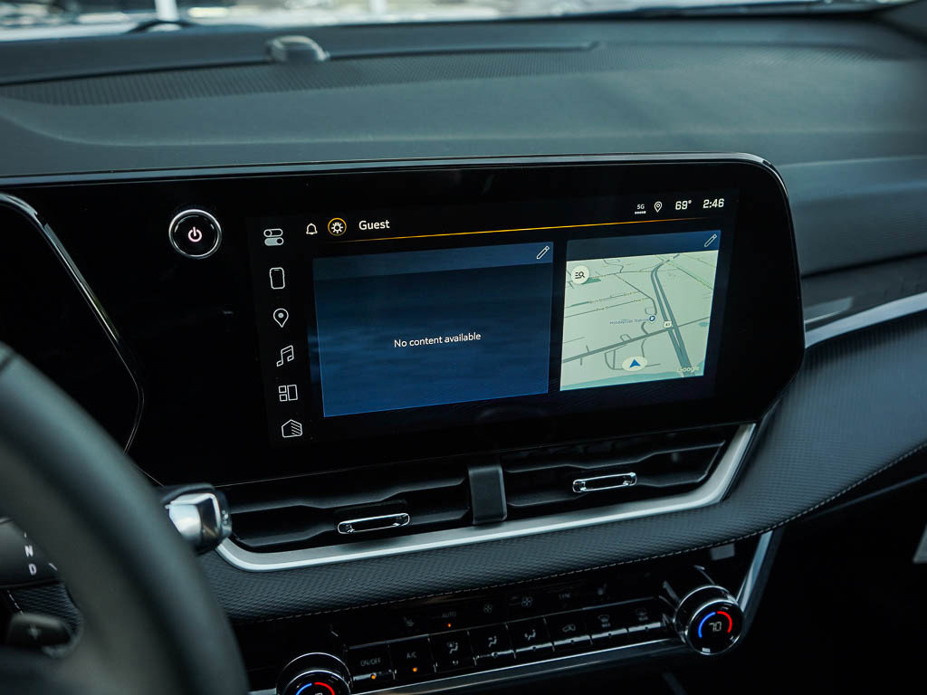 New 2026 Chevrolet Equinox LT w/ Convenience Package II image 24