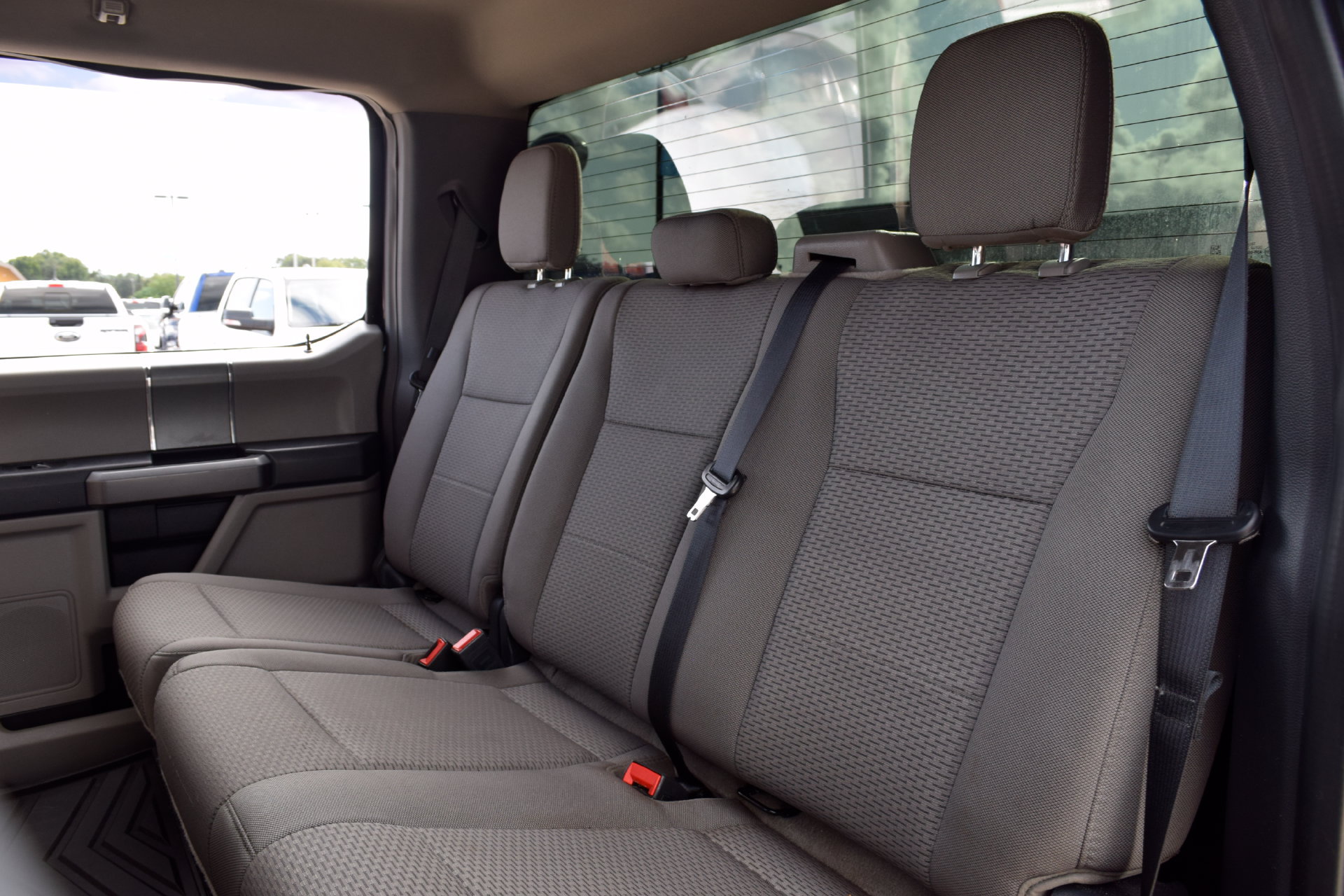 Used 2022 Ford F250 XLT w/ XLT Premium Package AWD/4WD image 17