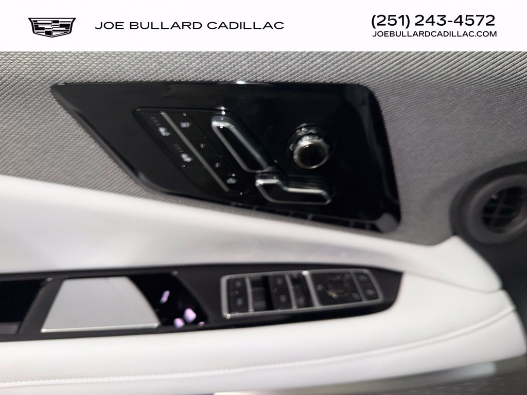 New 2027 Cadillac Optiq Sport w/ LPO, Floor Liner Package AWD/4WD image 10