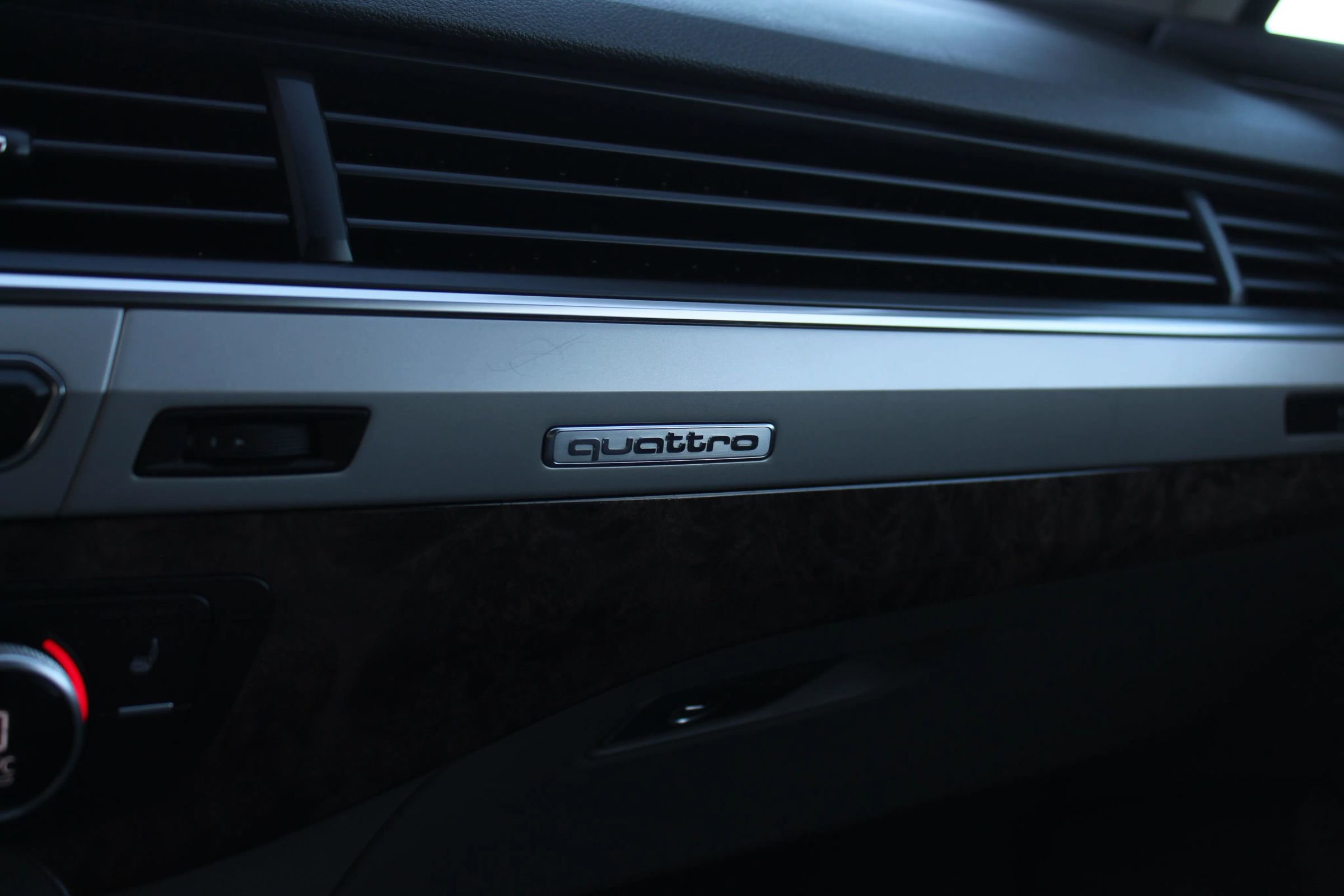 Used 2017 Audi Q7 2.0T Premium Plus w/ Premium Plus Package image 31