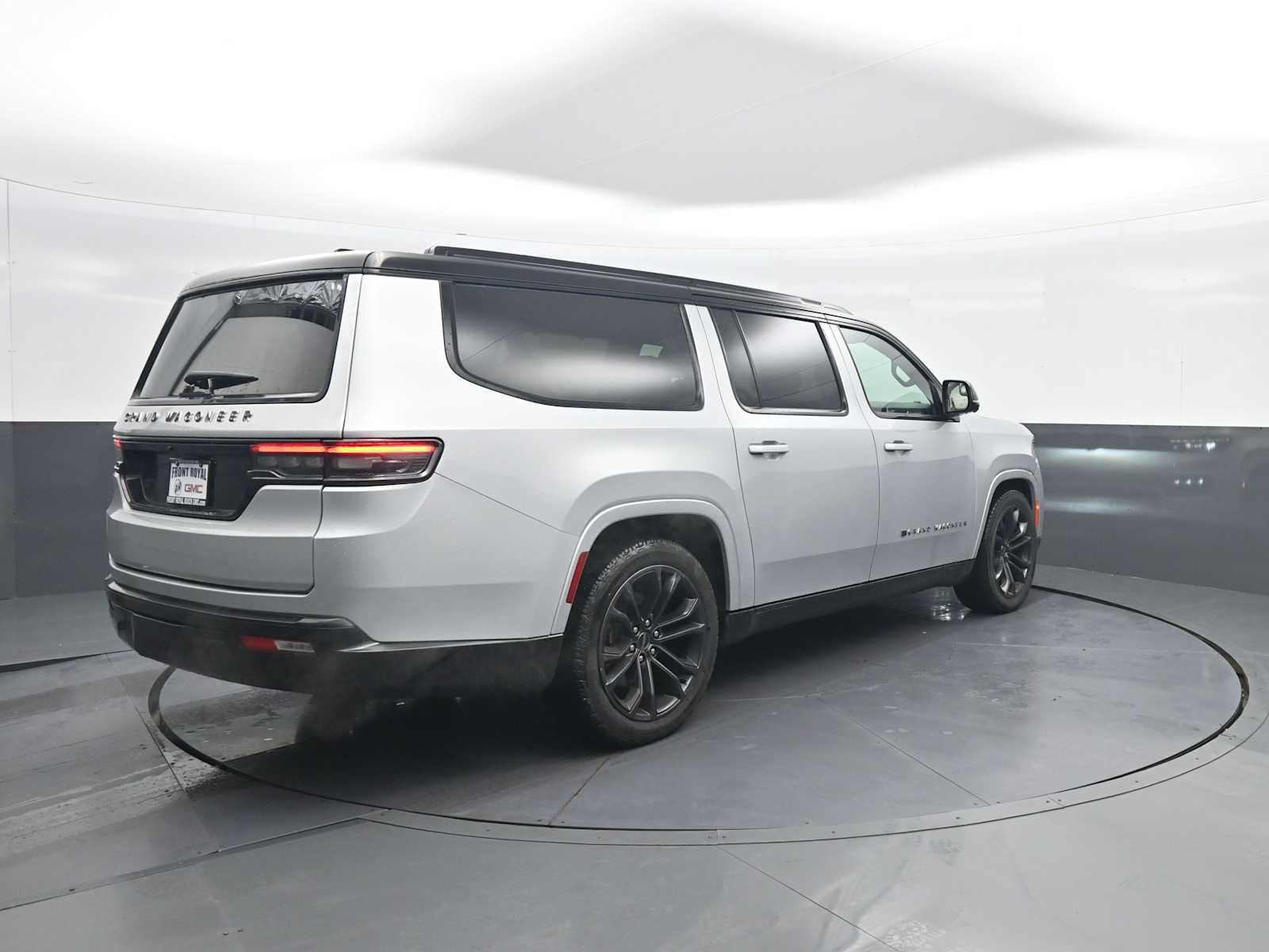 Used 2024 Jeep Grand Wagoneer L Series II w/ Quick Order Packagew 28T image 8