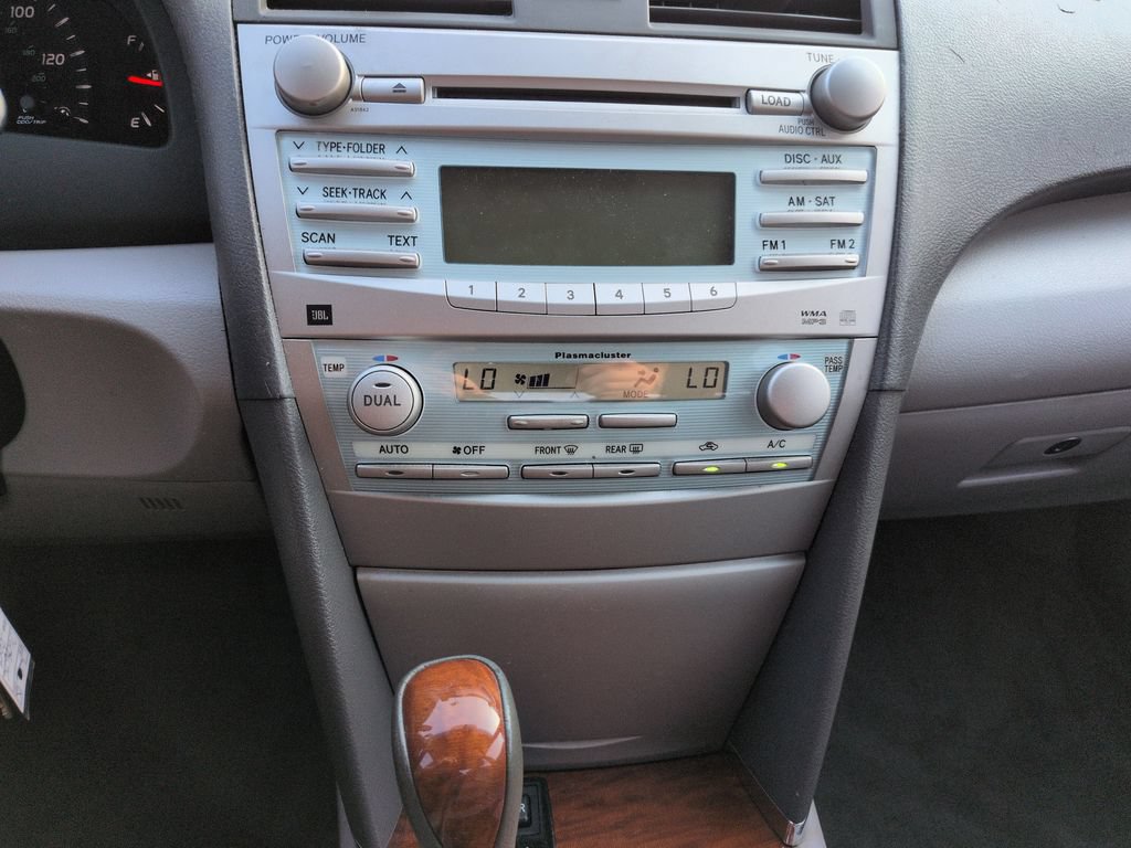 Used 2009 Toyota Camry XLE w/ Leather Pkg FWD image 19