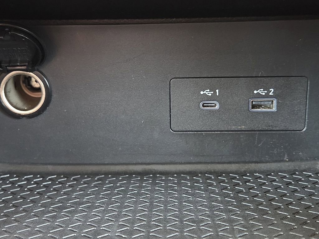 Used 2025 Nissan Pathfinder SV AWD/4WD image 26