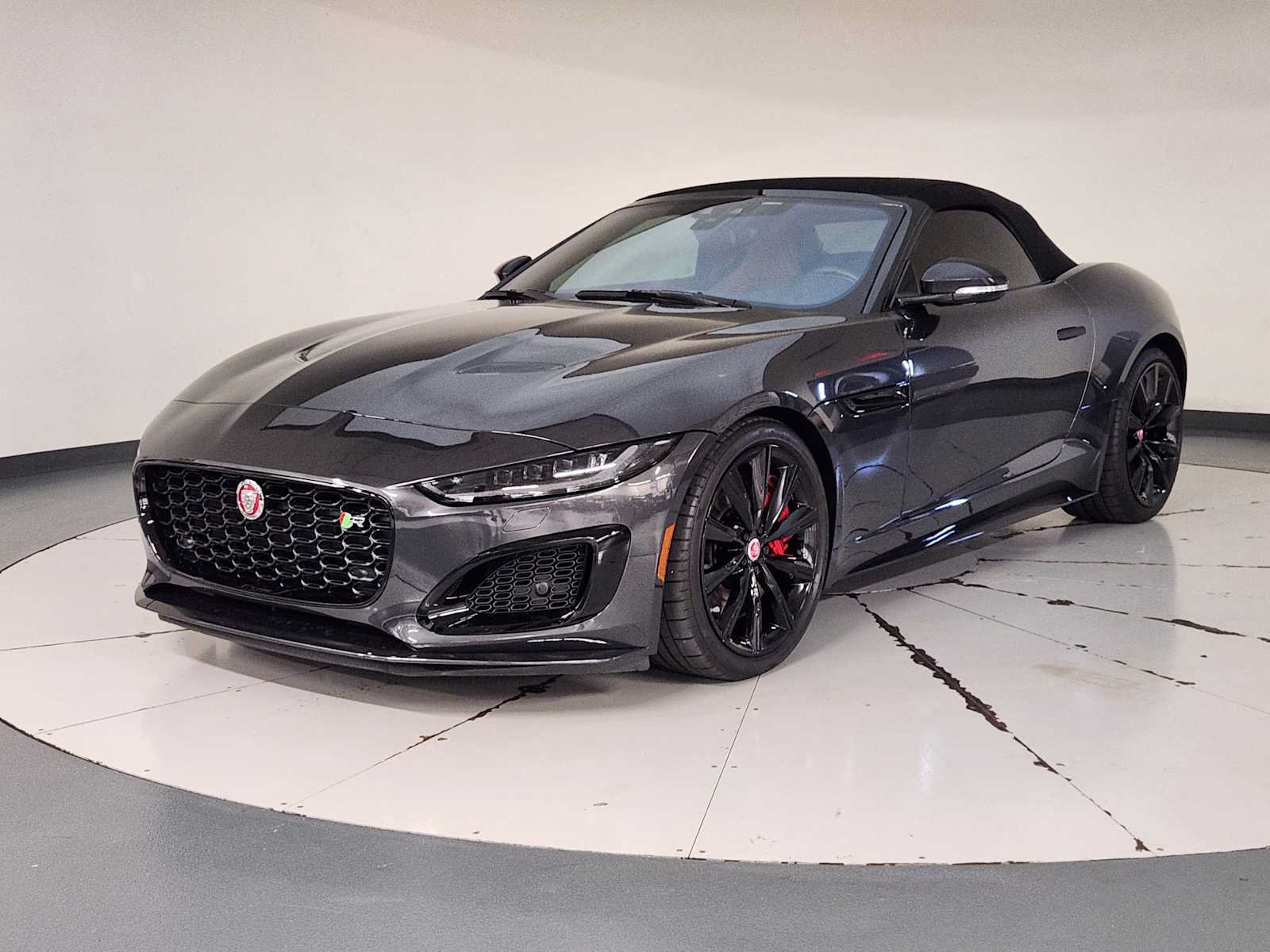 Used 2023 Jaguar F-TYPE R AWD/4WD image 1