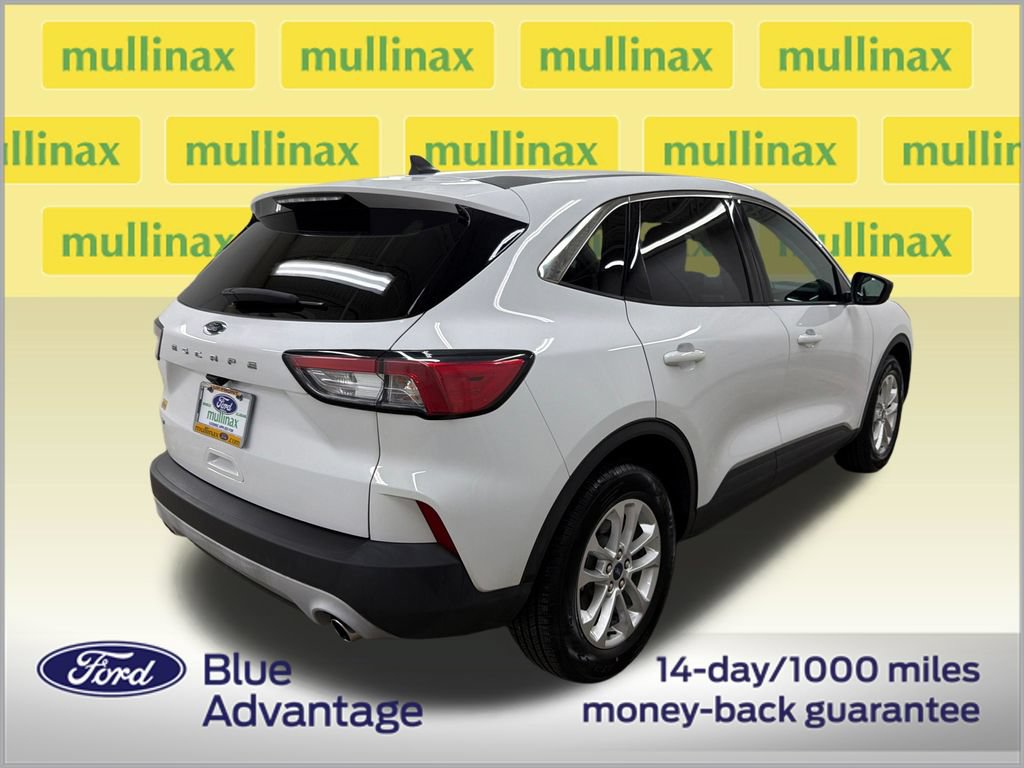 Certified 2022 Ford Escape SE w/ Convenience Package FWD image 3