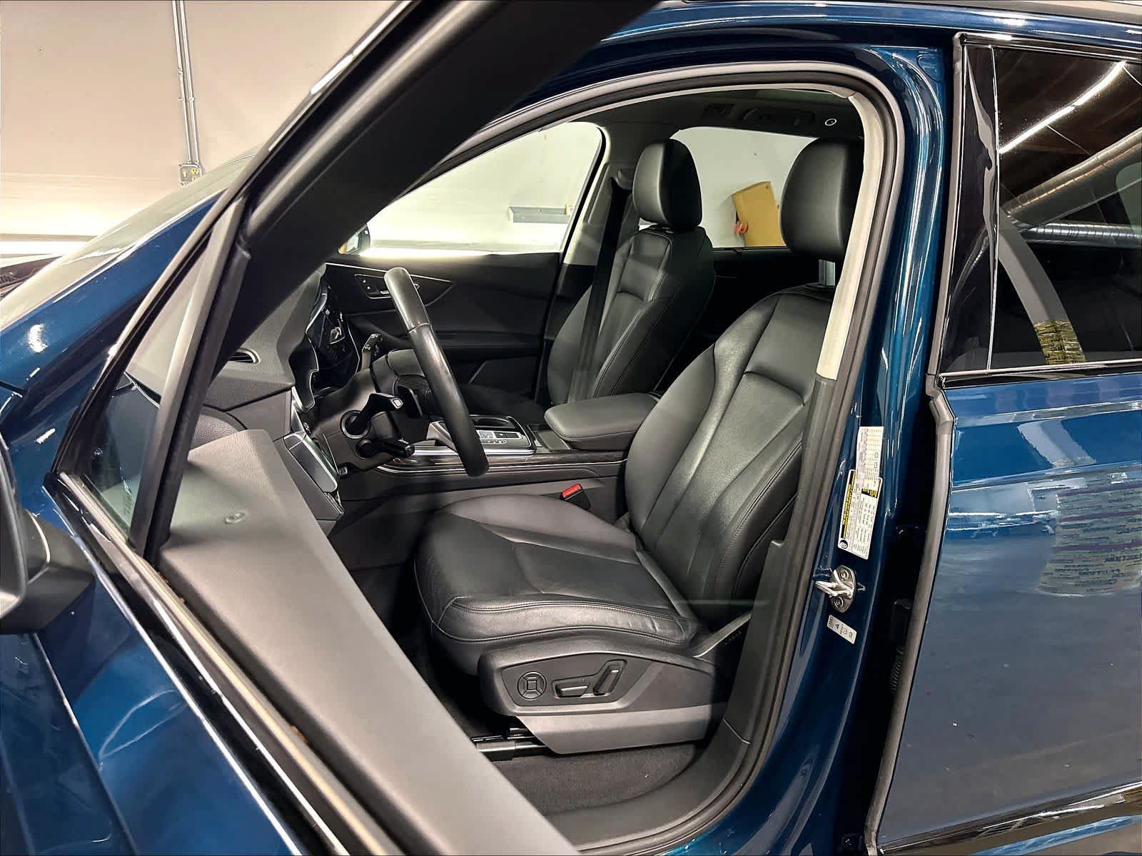 Used 2021 Audi Q7 3.0T Premium Plus w/ Executive Package AWD/4WD image 26