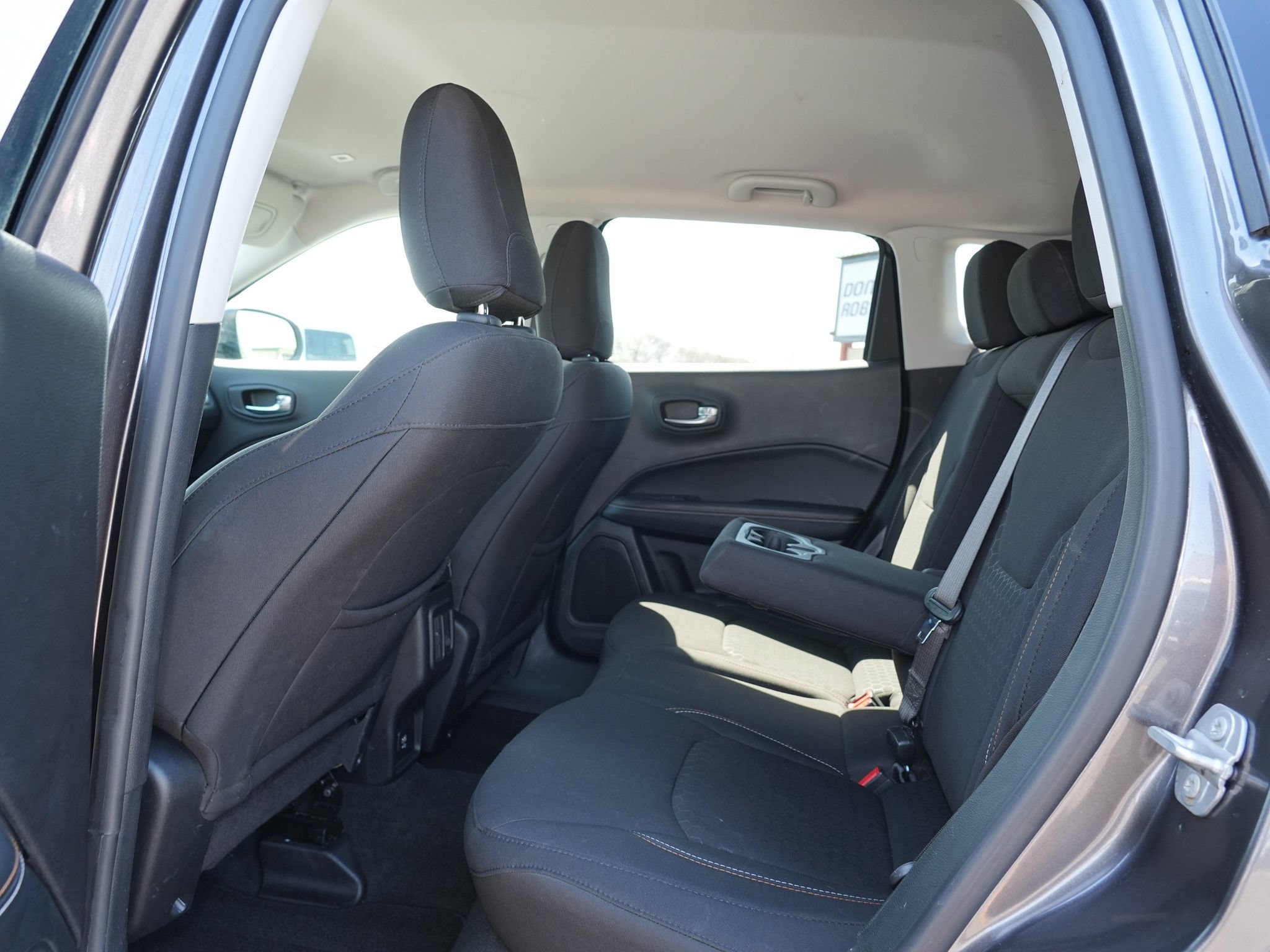 Used 2018 Jeep Compass Sport AWD/4WD image 19