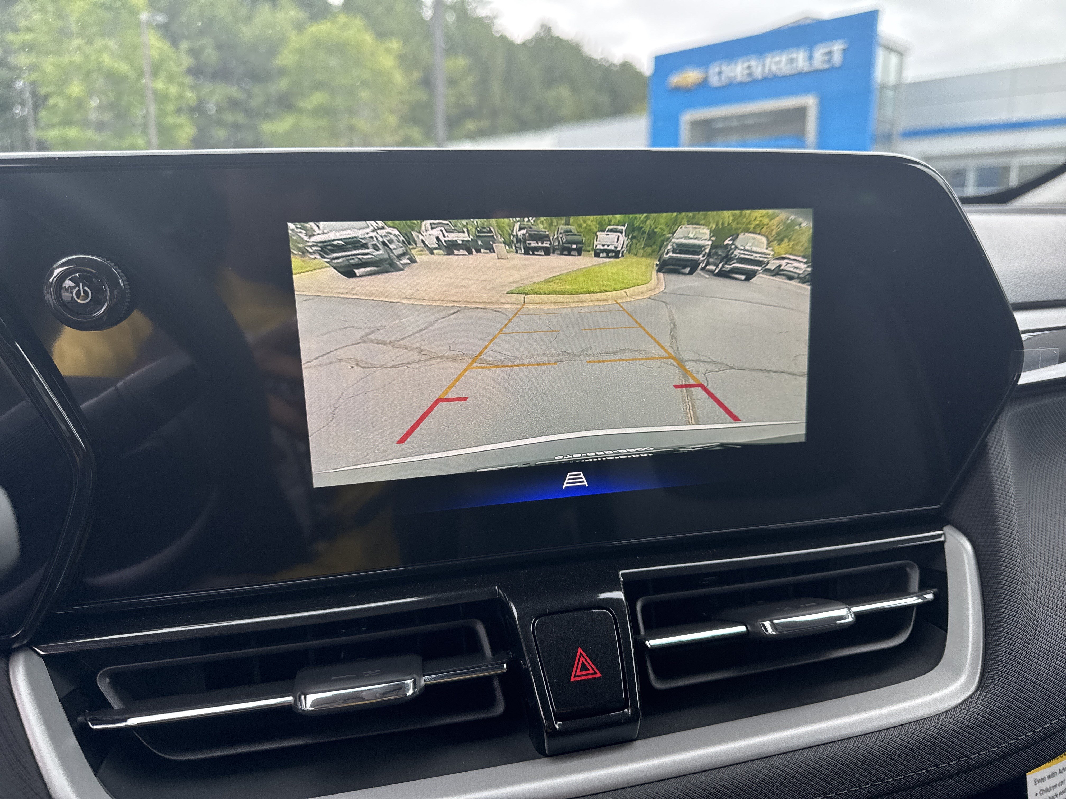 New 2026 Chevrolet TrailBlazer LT w/ Driver Confidence Package FWD image 28