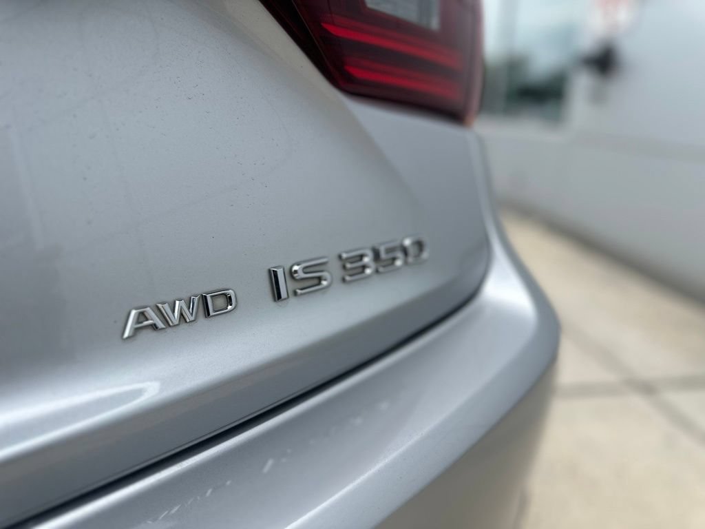 Used 2015 Lexus IS 350 AWD w/ Luxury Package image 8