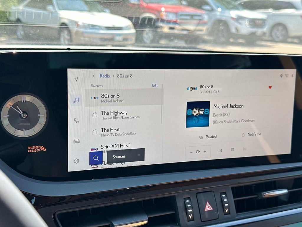 New 2025 Lexus ES 300h F Sport image 21