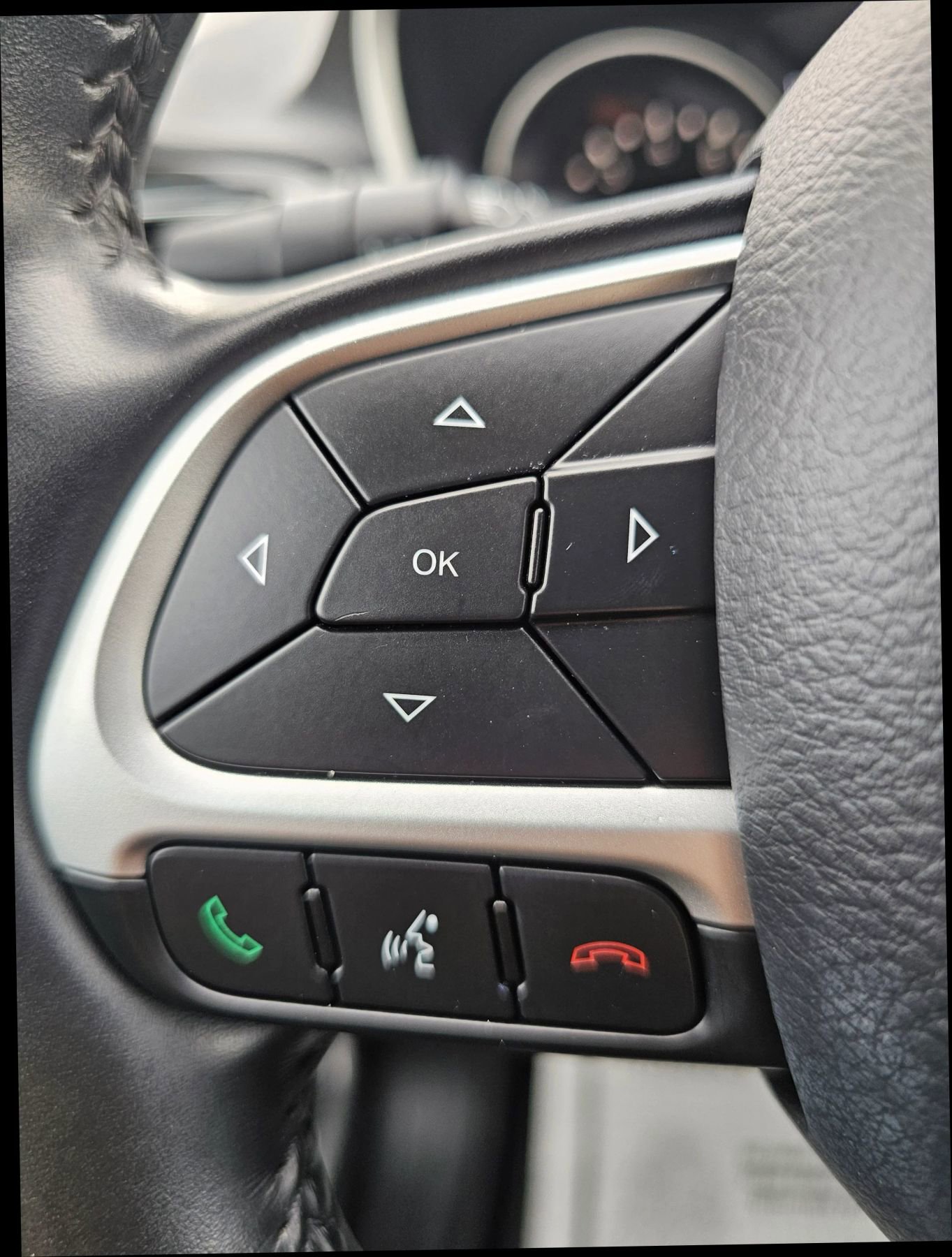 Used 2019 Jeep Compass Latitude image 16