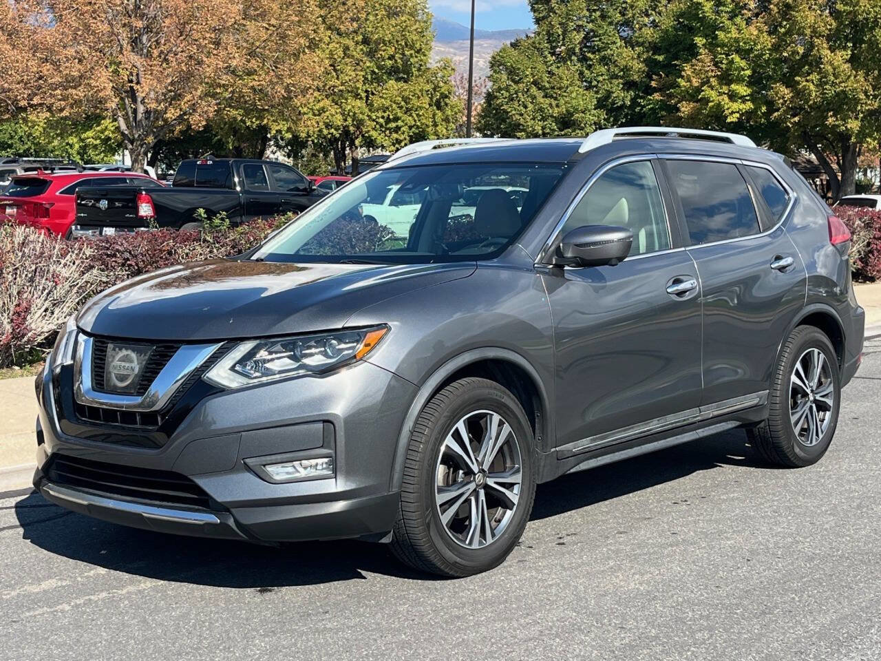 Used 2017 Nissan Rogue SL w/ SL Premium Package