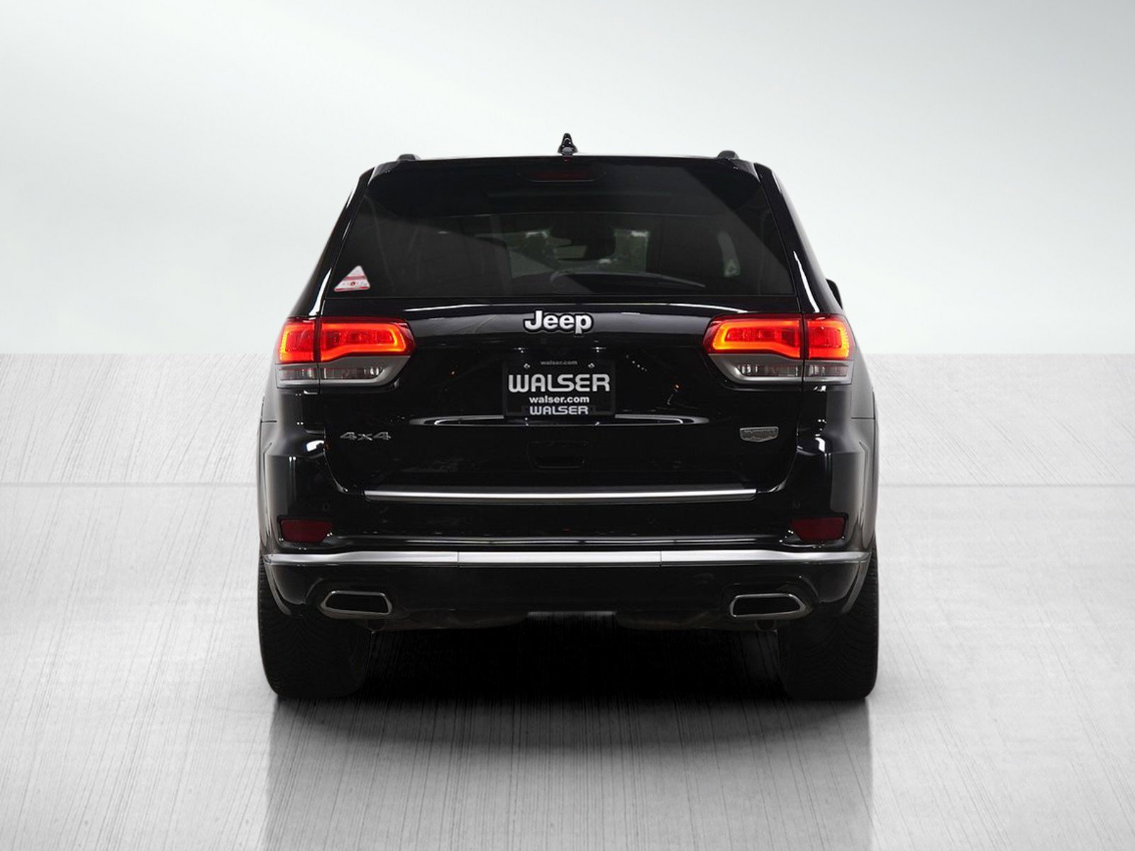 Used 2021 Jeep Grand Cherokee Summit image 4