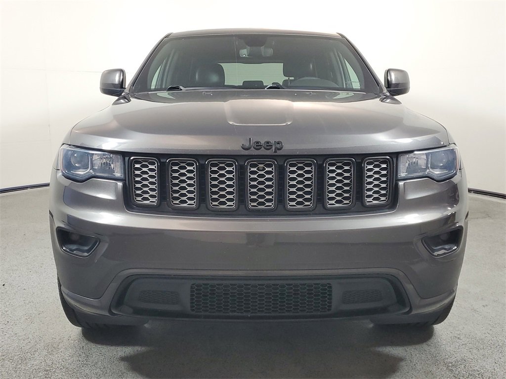Used 2019 Jeep Grand Cherokee Altitude image 2