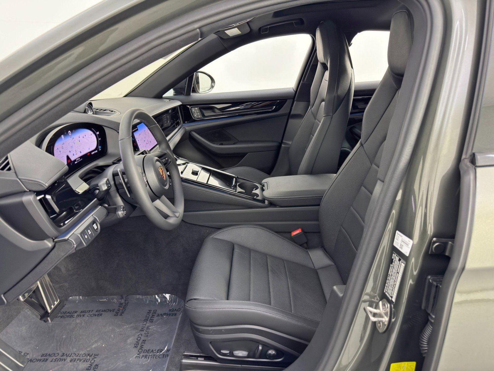 Used 2025 Porsche Panamera w/ Premium Package image 16