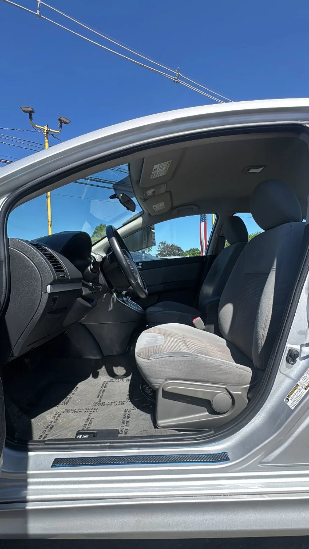 Used 2011 Nissan Sentra 2.0 SR w/ Convenience Pkg FWD image 10