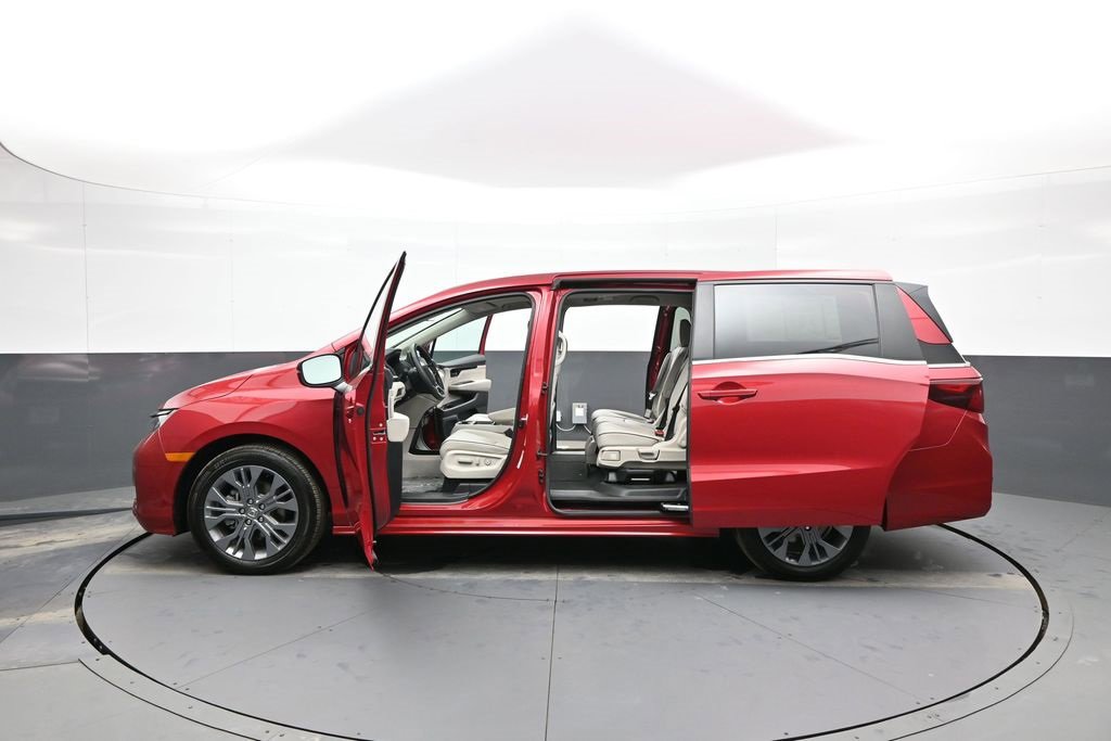 Certified 2025 Honda Odyssey Touring image 46