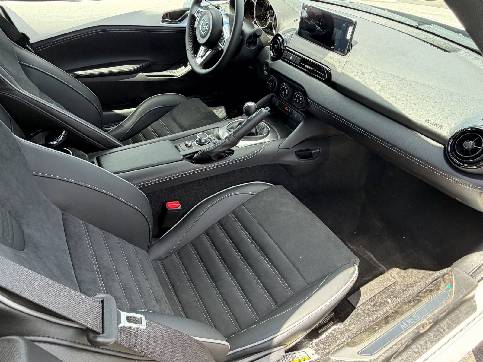 New 2025 MAZDA MX-5 Miata Club w/ Brembo/BBS Recaro Package image 24