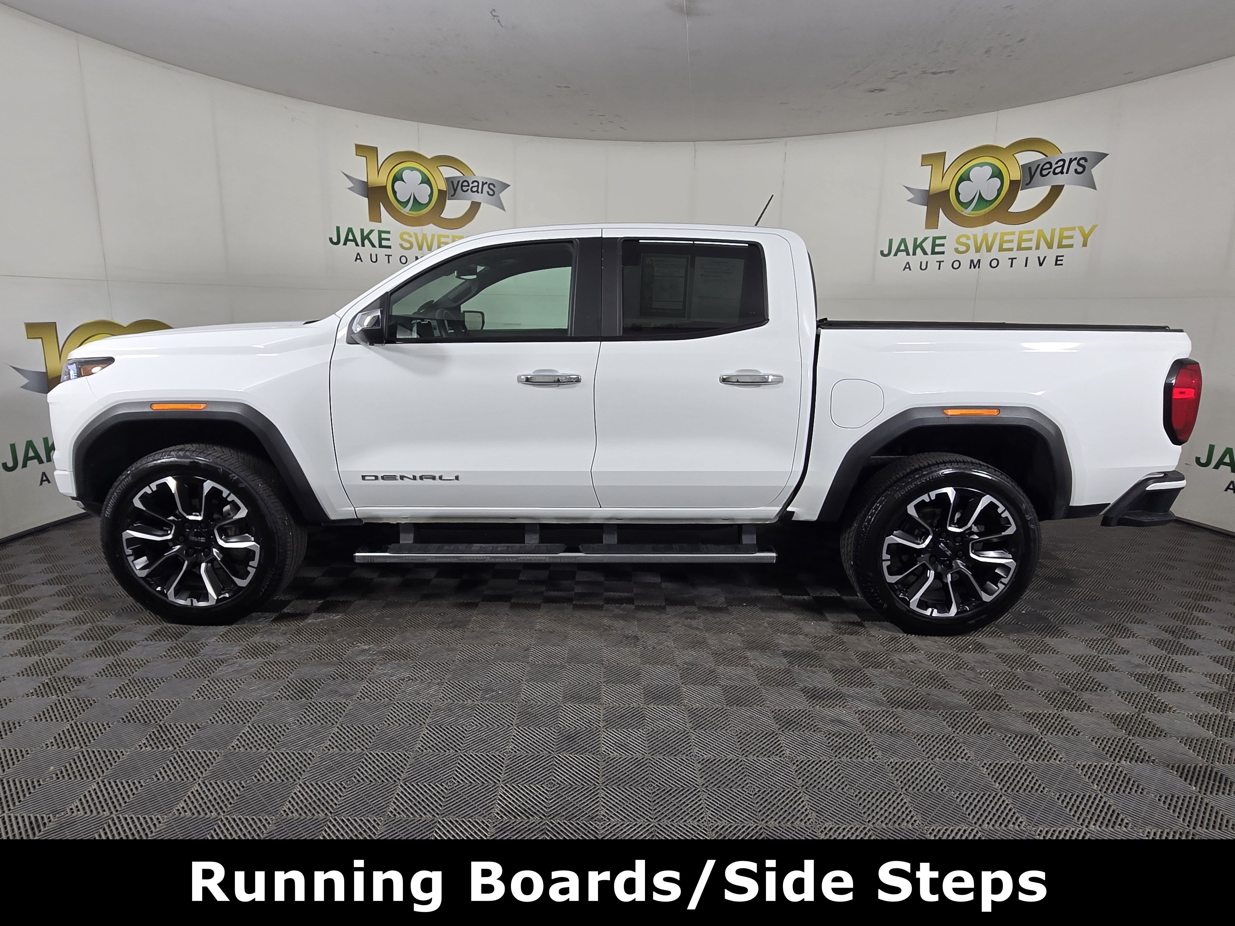 Certified 2025 GMC Canyon Denali AWD/4WD image 4