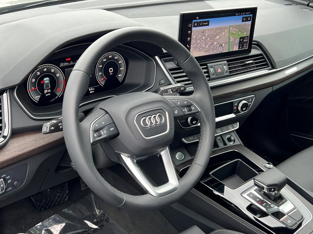 Certified 2025 Audi Q5 2.0T Premium Plus w/ Premium Plus Package image 23