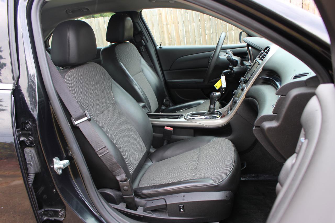 Used 2013 Chevrolet Malibu LT FWD image 38