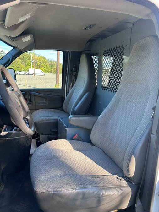 Used 2013 Chevrolet Express 1500 1500 3dr Cargo Van image 27