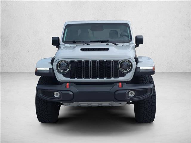Used 2026 Jeep Gladiator Mojave AWD/4WD video 2
