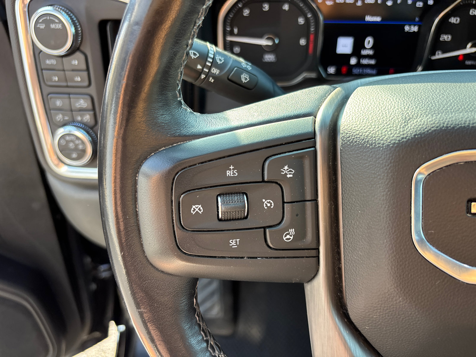 Used 2022 GMC Sierra 1500 Denali w/ Denali Premium Package AWD/4WD image 17