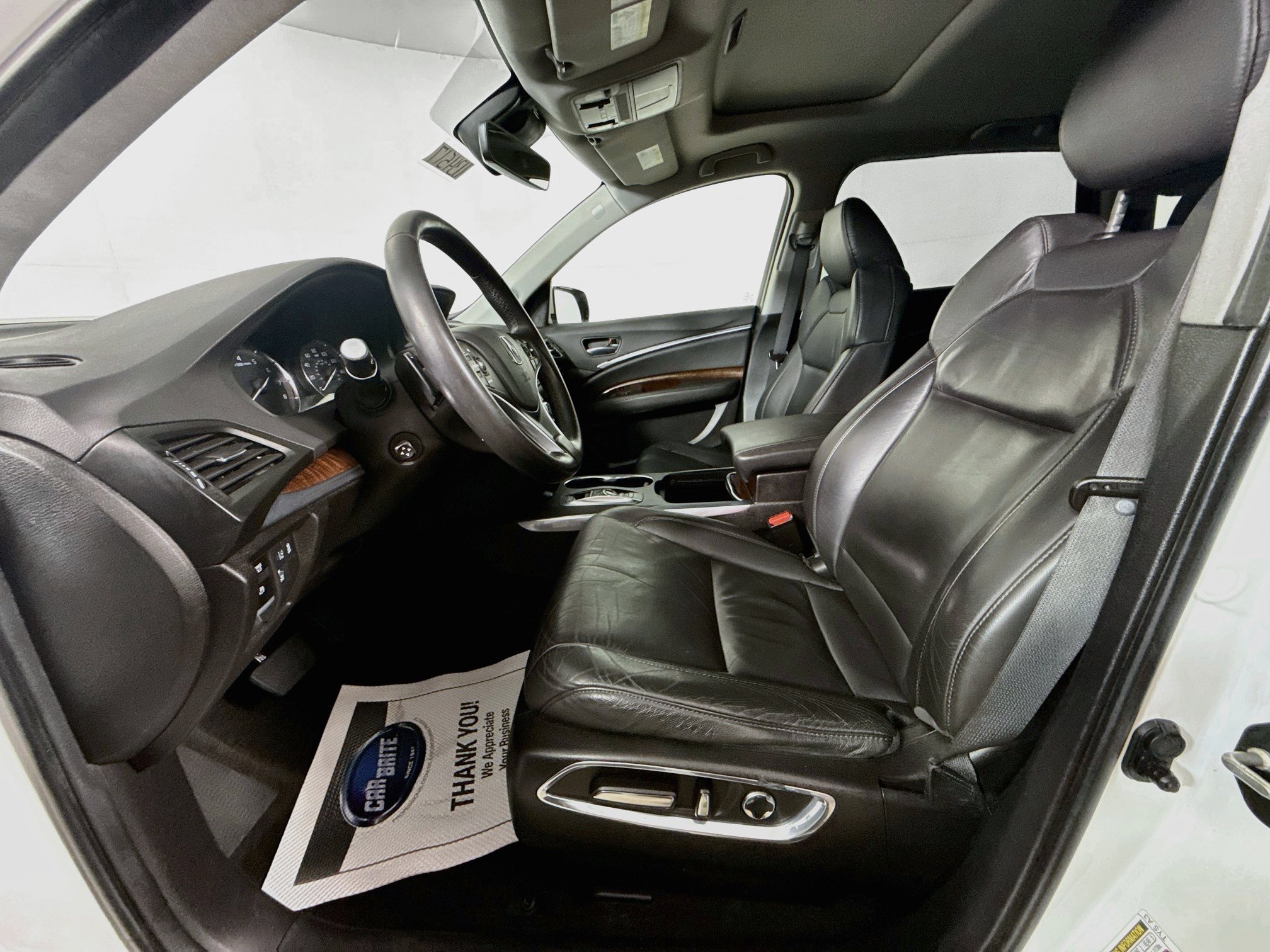 Used 2020 Acura MDX SH-AWD image 19