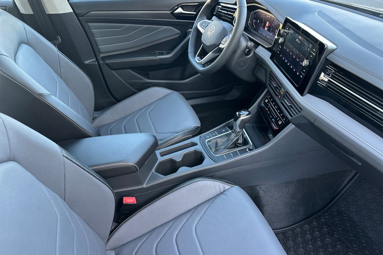 New 2026 Volkswagen Jetta SEL FWD image 13