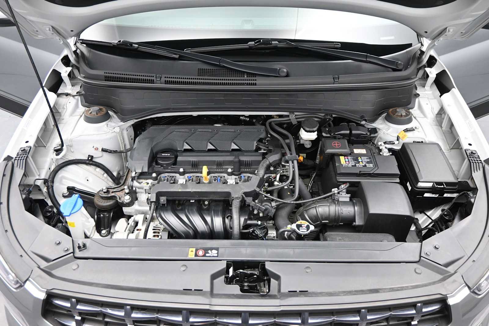 Used 2024 Hyundai Venue SEL FWD image 23