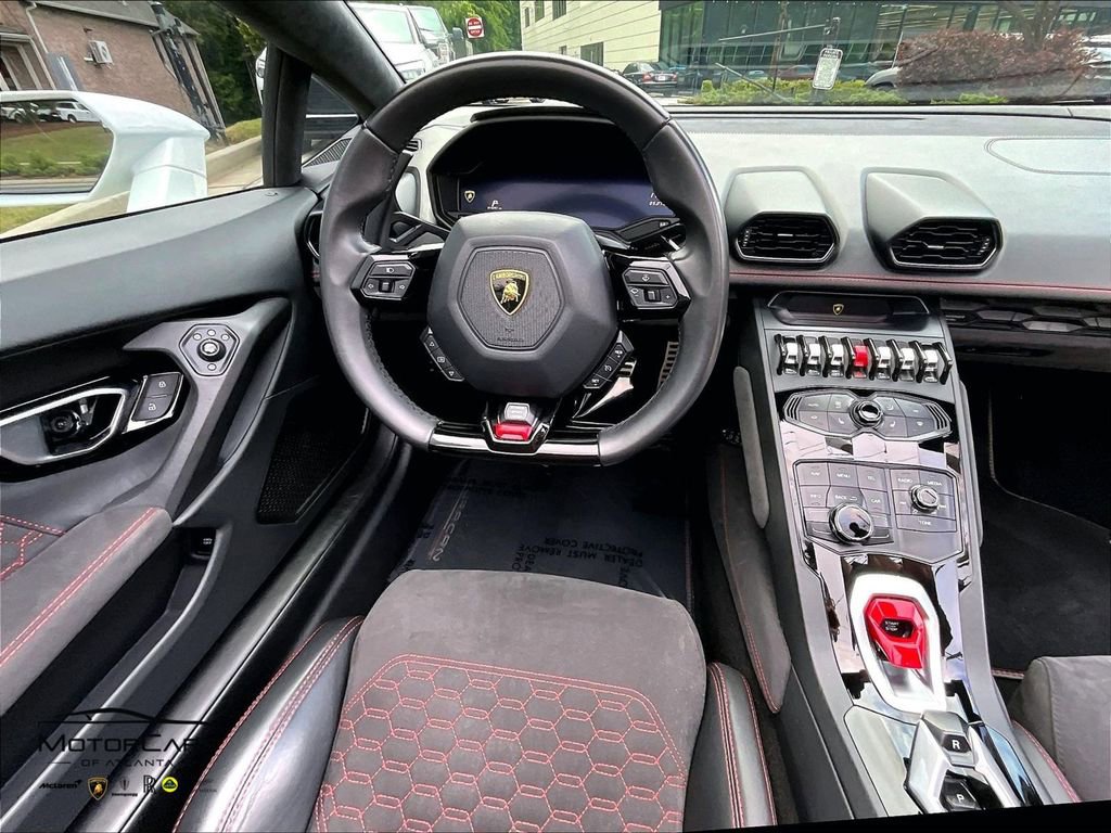Used 2017 Lamborghini Huracan LP 610-4 AWD/4WD image 7