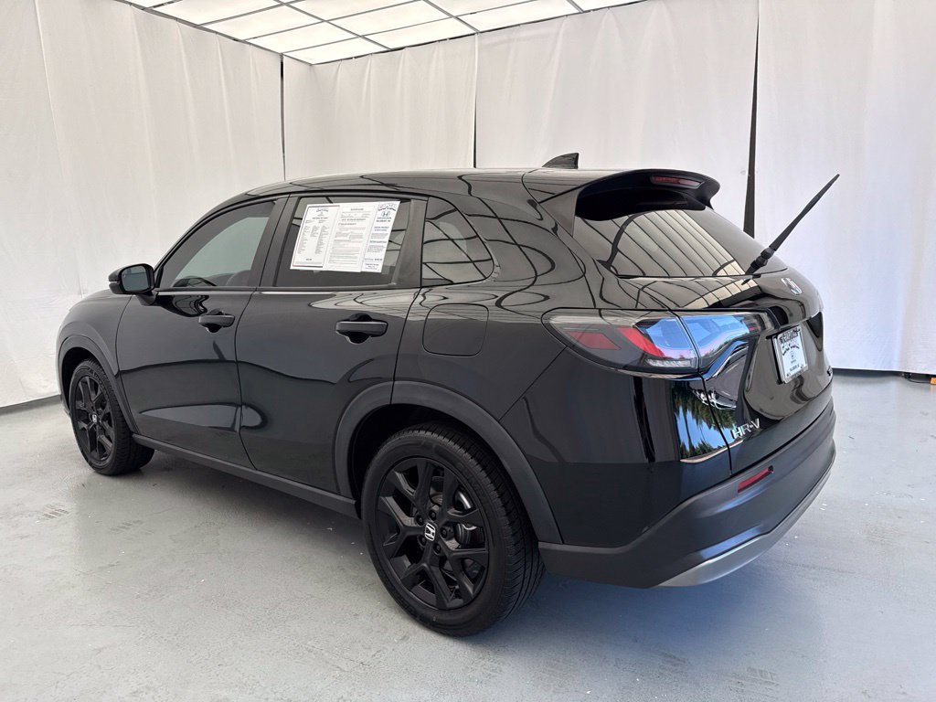 Used 2025 Honda HR-V Sport image 5