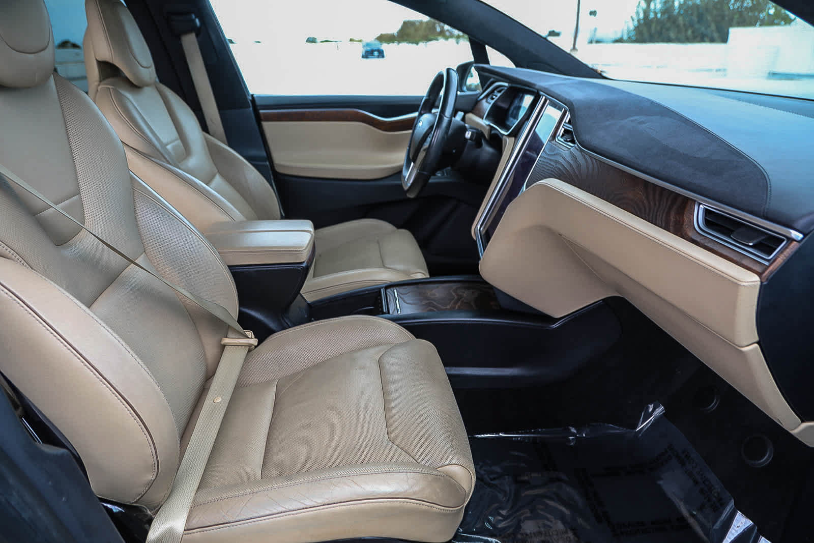 Used 2016 Tesla Model X 75D AWD/4WD image 16