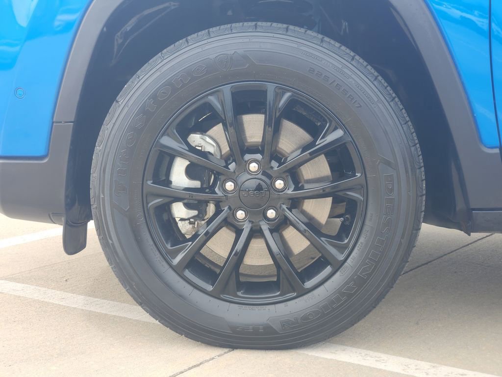 Used 2023 Jeep Cherokee Altitude Lux image 11