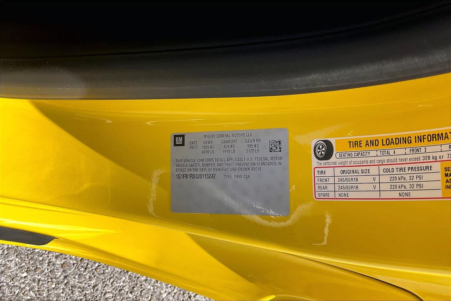 Used 2018 Chevrolet Camaro LT RWD image 30