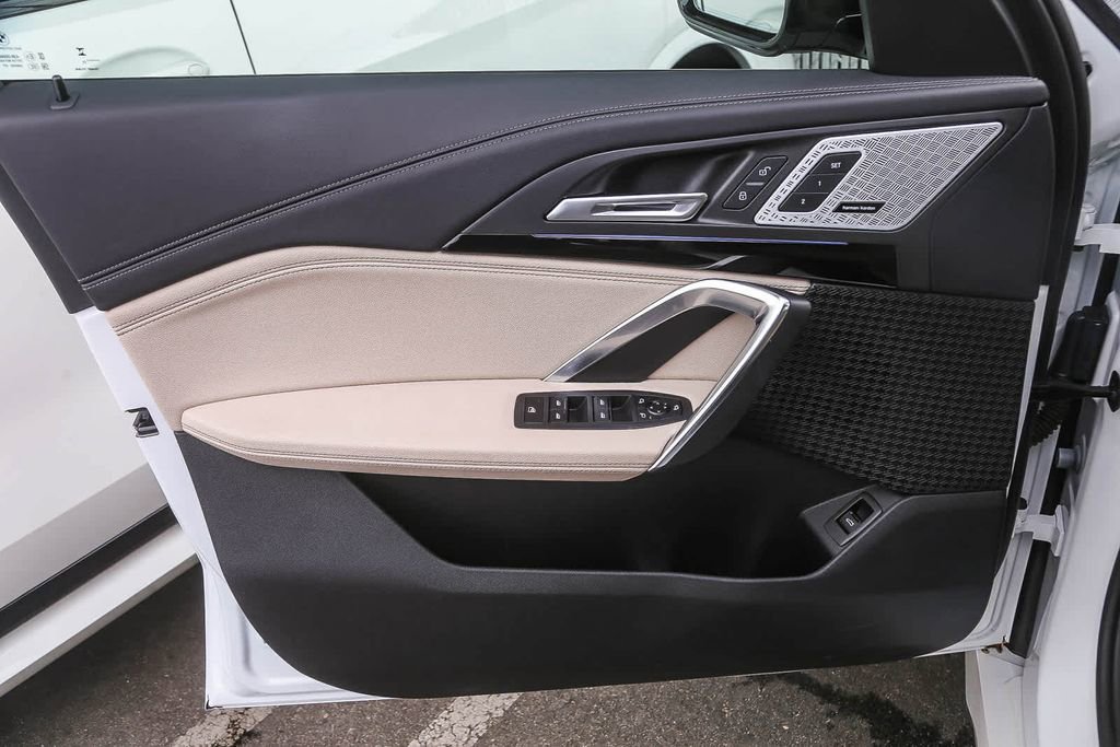 Certified 2023 BMW X1 xDrive28i w/ Premium Package image 16