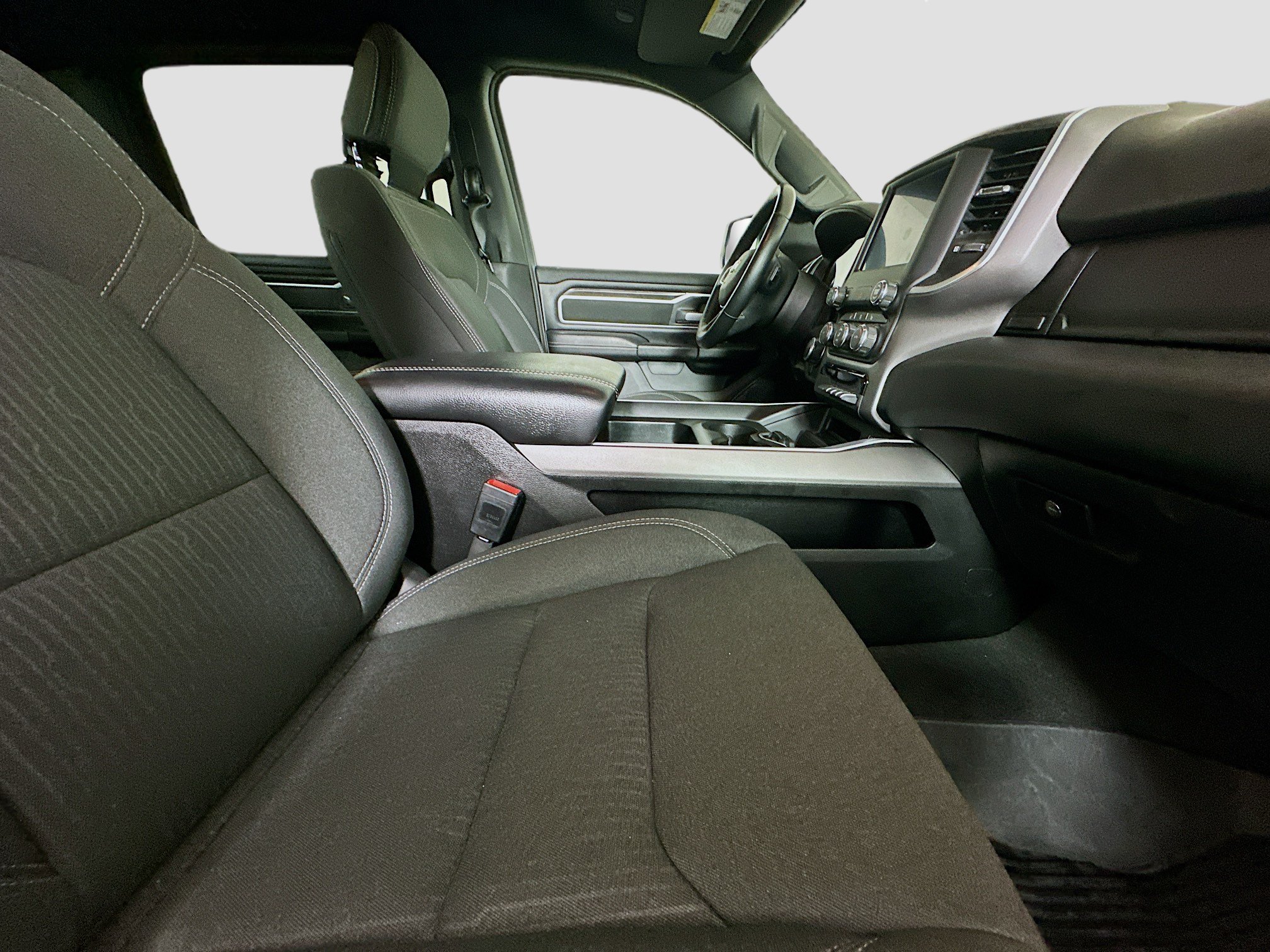 Used 2023 RAM 1500 Big Horn AWD/4WD image 30