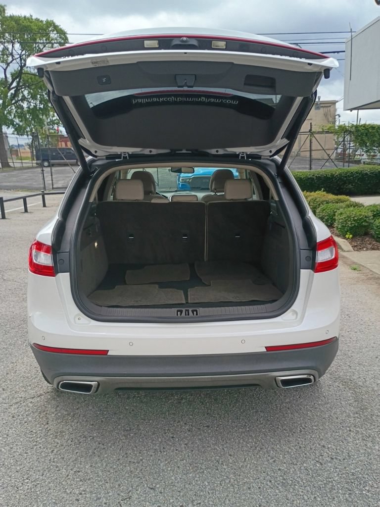 Used 2018 Lincoln MKX Reserve AWD/4WD image 22