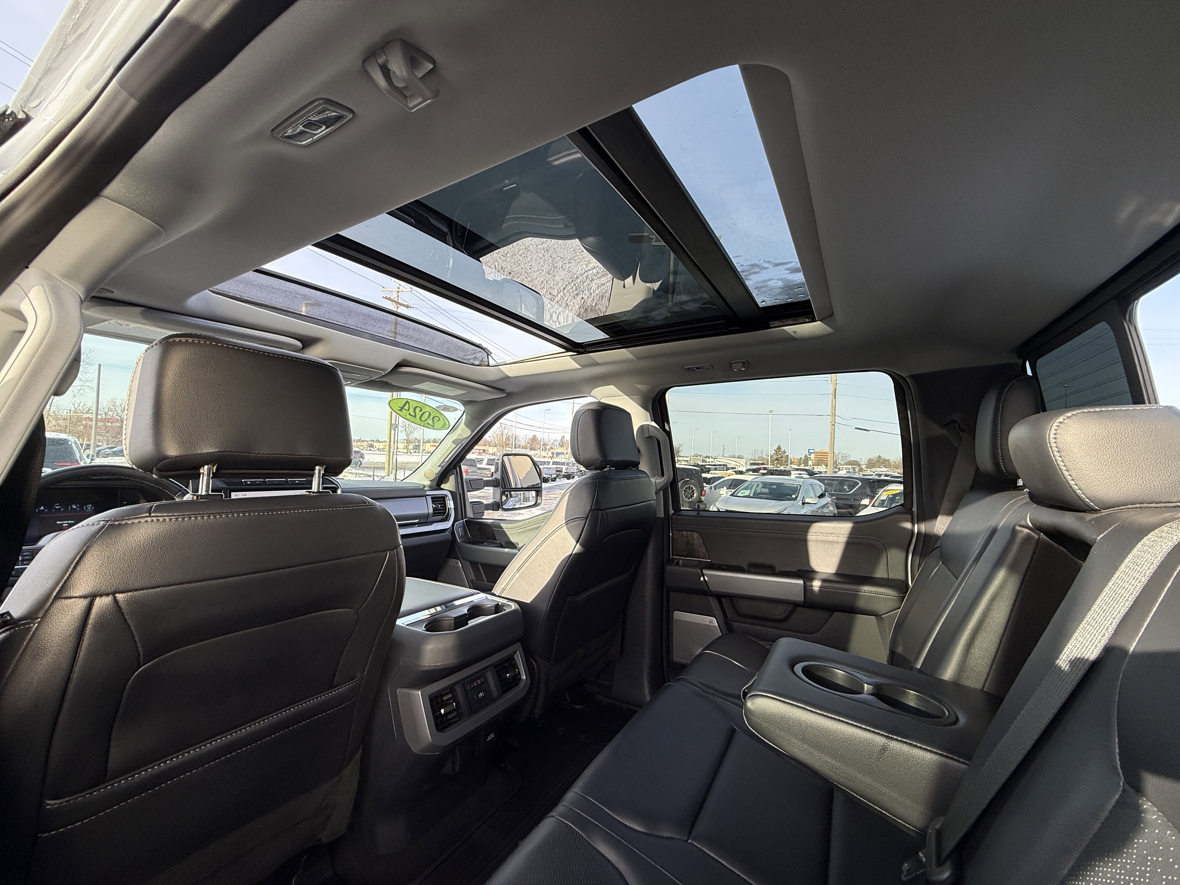 Used 2024 Ford F250 Lariat w/ Black Appearance Package image 38