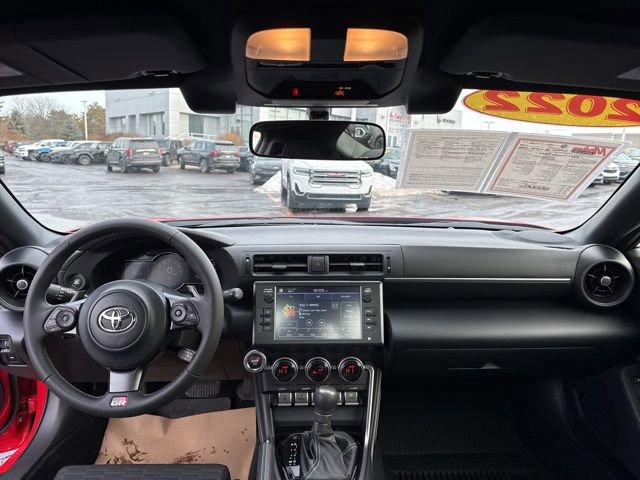 Used 2022 Toyota GR86 w/ ALL Weather Mat Package (TMS) image 18